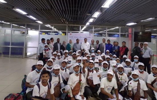 অবশেষে মালয়েশিয়ায় কর্মী যাওয়া শুরু