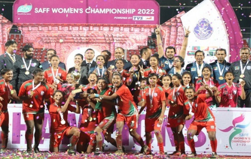 চ্যাম্পিয়নরা দেশে ফিরবেন কাল