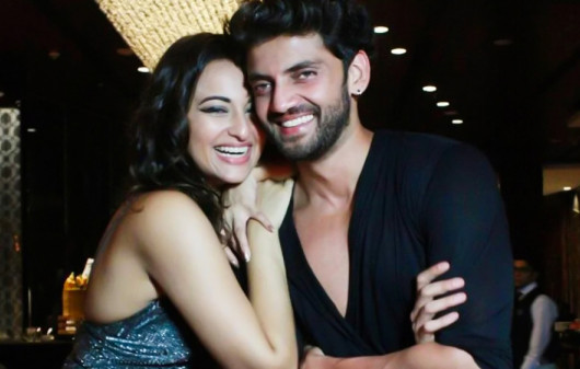 ব্যক্তিগত সম্পর্কের কথা প্রকাশ্যে আনবেন সোনাক্ষী