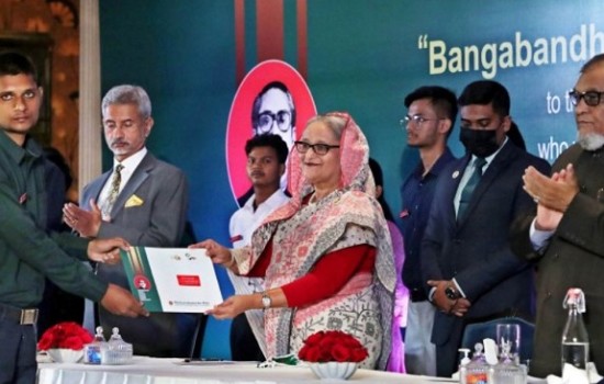 বাংলাদেশ-ভারত সম্পর্ক কৌশলগত অংশীদারিত্বের ঊর্ধ্বে : প্রধানমন্ত্রী