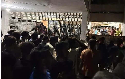 কুমিল্লা বিশ্ববিদ্যালয়ের দুই হলের ছাত্রলীগের দফায় দফায় সংঘর্ষ