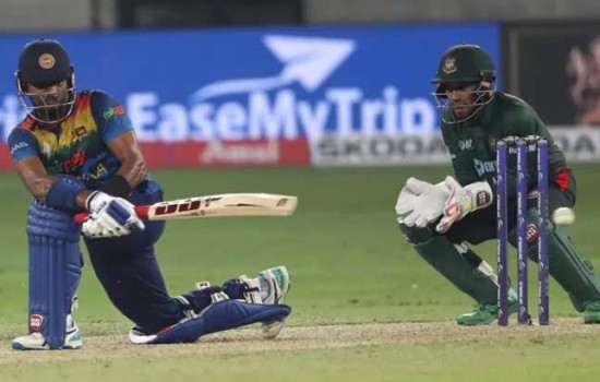 ২ উইকেটে হেরে বাংলাদেশের বিদায়