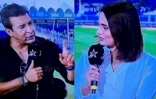 ভারতীয় উপস্থাপিকাকে ধুয়ে দিলেন ওয়াসিম আকরাম