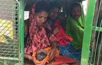 মারা গেছে বলে ফিরিয়ে দেয় হাসপাতাল, অটোরিকশায় সন্তান প্রসব