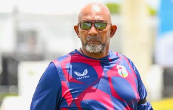 ক্ষমা চেয়ে উইন্ডিজ কোচের বিদায়