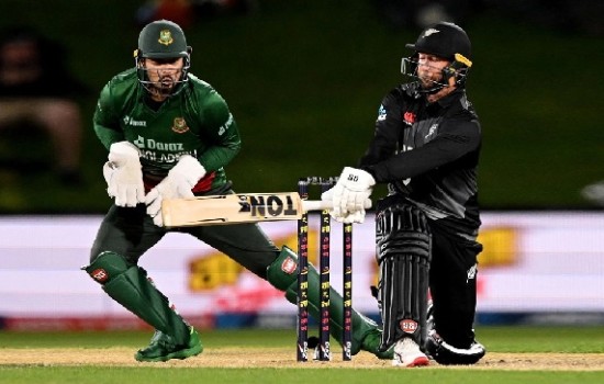 ত্রিদেশীয় সিরিজ : ৮ উইকেটে হারল টাইগাররা