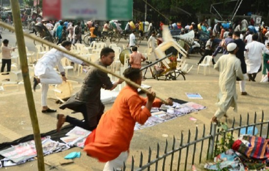ঢামেকে ছাত্রলীগ-ছাত্র অধিকার পরিষদের সংঘর্ষ, আটক ২২