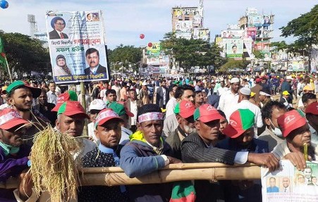 খণ্ড খণ্ড মিছিল নিয়ে আলিয়া মাঠে আসছেন বিএনপি নেতাকর্মীরা