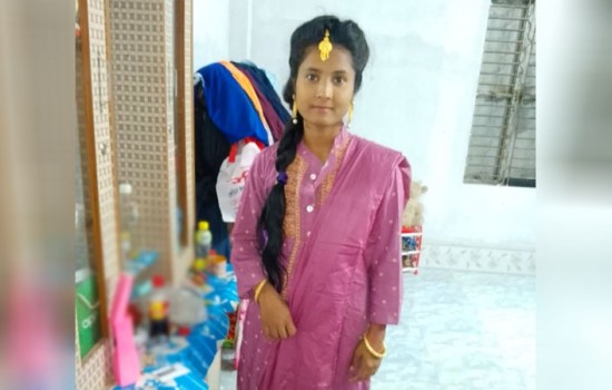 নড়াইলে গৃহবধূকে গলা কেটে-পুড়িয়ে হত্যা