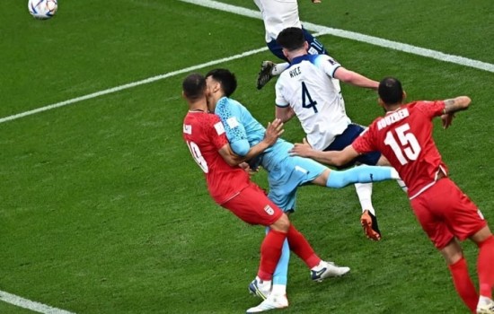 মারাত্মক আঘাতে মাঠের বাইরে ইরানের গোলরক্ষক