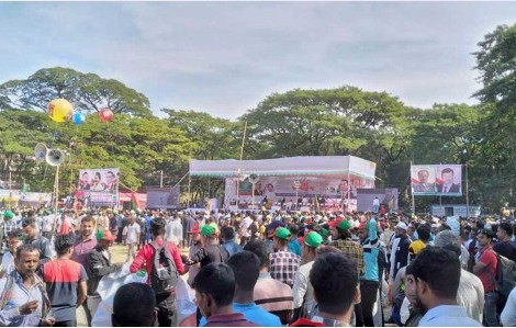 বিএনপি নেতাকর্মীদের মিছিল ও স্লোগানে মুখরিত সমাবেশস্থল