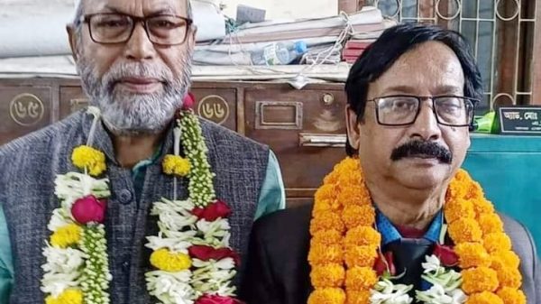 বগুড়া জেলা অ্যাড. বার সমিতির নির্বাচনে মতিন সভাপতি বাছেদ সাধারণ সম্পাদক