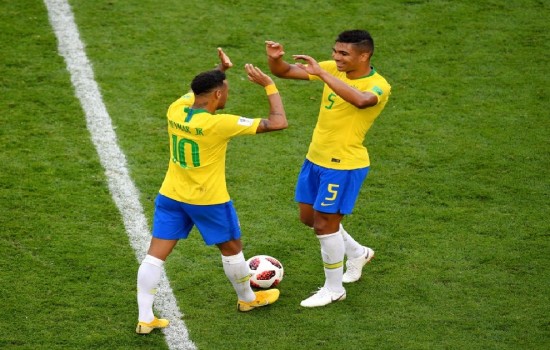 ক্যাসেমিরো বিশ্বের সেরা মিডফিল্ডার : নেইমার