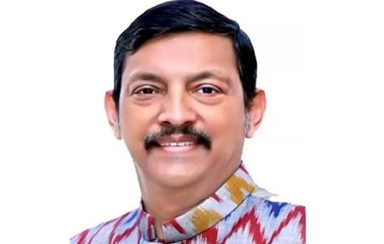 মায়ের আসনে এমপি হলেন লাবু চৌধুরী