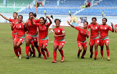 বড় জয়ে টুর্নামেন্ট শুরু বাঘিনীদের