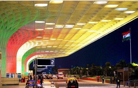 ভারতের বিমানবন্দরে মাস্ক পরায় বিধিনিষেধ শিথিল