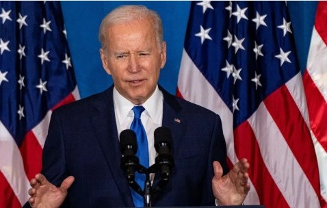 গণতন্ত্র ঝুঁকিতে আছে, কেন বললেন বাইডেন