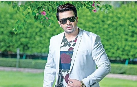 গভীর রাতে শাকিব খানের বাড়িতে হামলার অভিযোগ