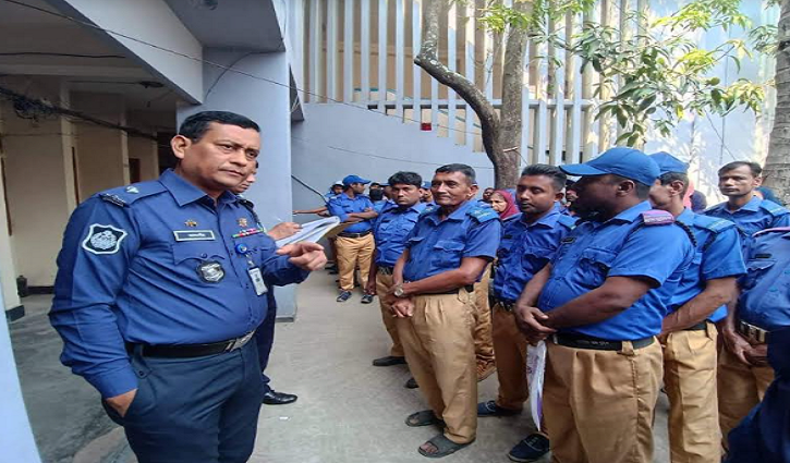 দাউদকান্দিতে গ্রাম পুলিশদের সাথে মতবিনিময় সভা