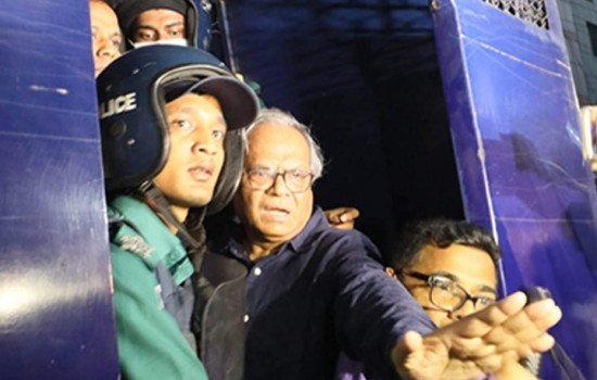 বিএনপির কেন্দ্রীয় কার্যালয় থেকে রিজভী আটক