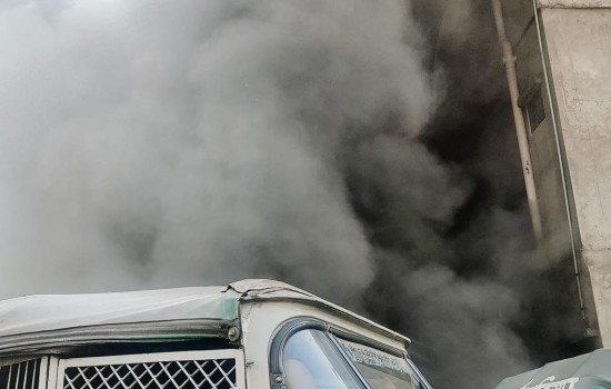 তেজগাঁওয়ে দোকানে আগুন, নিয়ন্ত্রণ ৩ ইউনিট