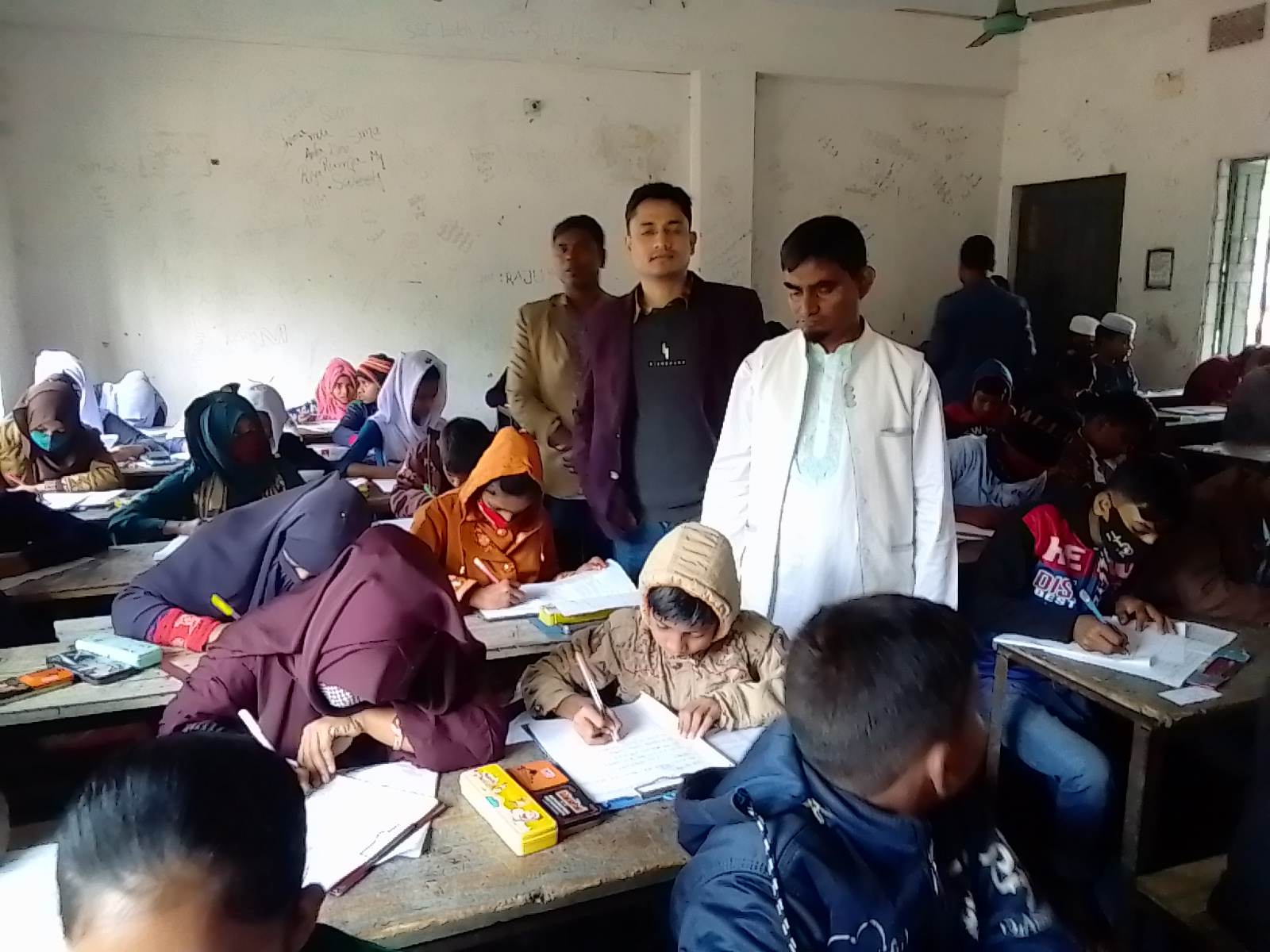 দ্যা ব্রিলিয়ান্ট ফাউন্ডশনের বৃত্তি পরীক্ষা অনুষ্ঠিত