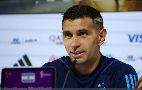 আমরা জানি এমবাপ্পে সামনাসামনি কতটা ভয়ঙ্কর: এমিলিয়ানো মার্টিনেজ