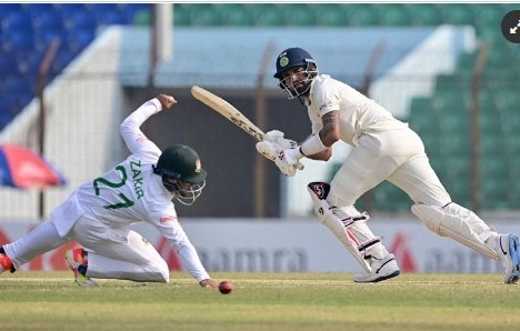 শুরুতেই ৩ ইউকেট হারিয়ে বিপদে ভারত