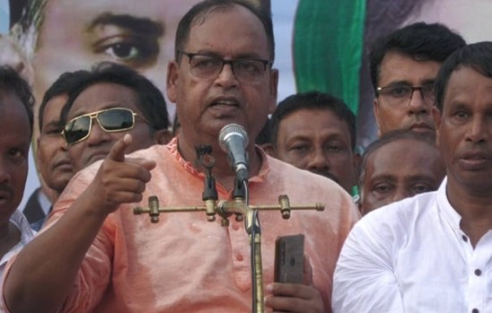 তত্ত্বাবধায়কের অধীনে নির্বাচন করতে সরকারকে বাধ্য করব : দুদু