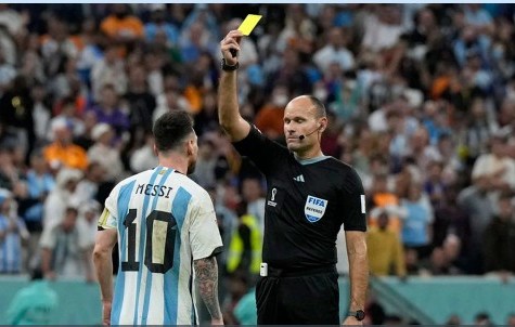 সত্যিই কি আর্জেন্টিনার বিপক্ষে ছিলেন রেফারি, কেন দাবি করলেন মেসি?