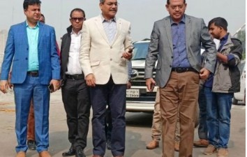 পদত্যাগপত্র জমা দিলে এমপি হারুন