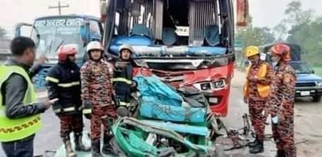 শাজাহানপুরে বাস  চাপায় শেরপুরের  সিএনজি চালক নিহত