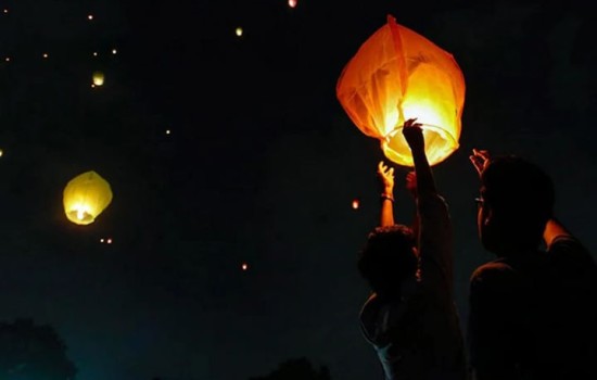 ফানুস পড়ে রাজধানীতে দুই স্থানে অগ্নিকাণ্ড