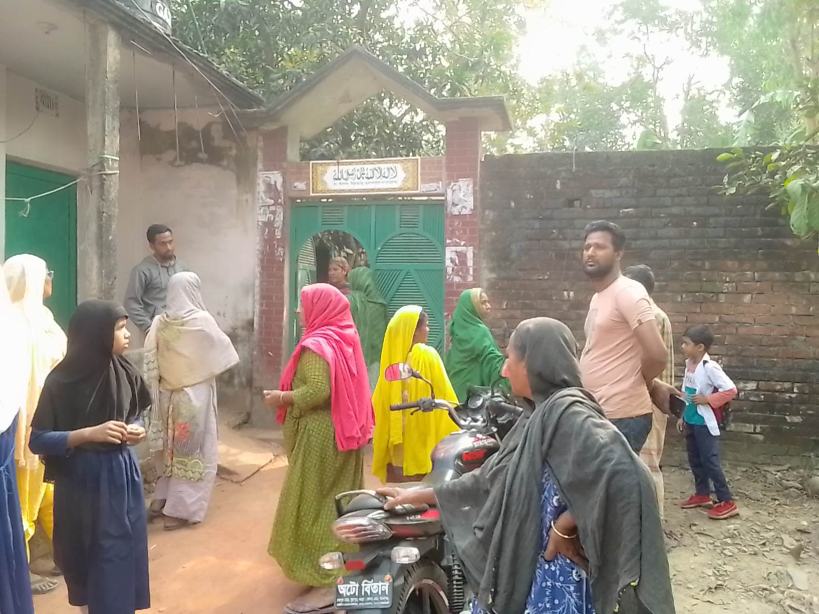 শেরপুর ছোনকার চন্ডিপুরে দুর্ধর্ষ চুরি।