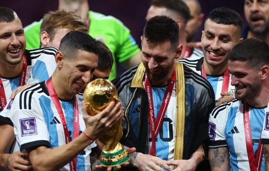 জুনে বাংলাদেশে আসছে মেসিরা