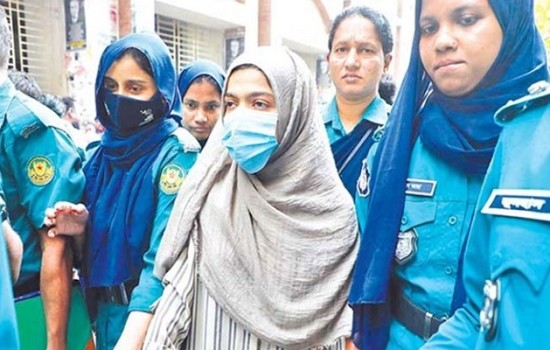 জামিনে মুক্তি পেলেন বুশরা