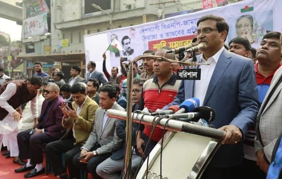 শান্তি সমাবেশ থেকে বিএনপিকে প্রতিহতের ডাক হানিফের