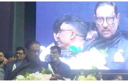 ‘ভালো মানুষ রাজনীতিতে আসতে চায় না’