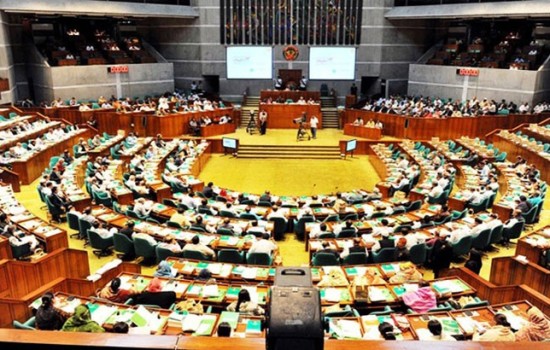 সব নাগরিককে পেনশনের আওতায় আনতে বিল পাশ