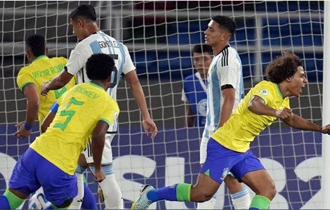 অপরাজিত থেকে গ্রুপ চ্যাম্পিয়ন ব্রাজিল, হেরে বিদায় আর্জেন্টিনার