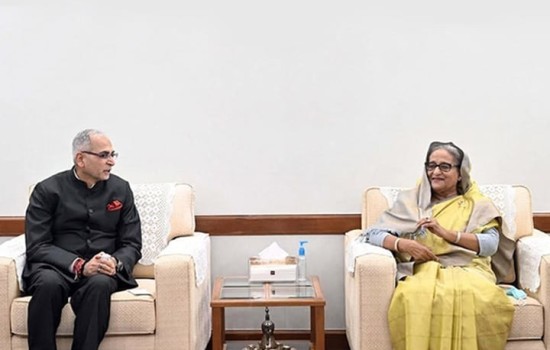 শেখ হাসিনার নেতৃত্বের প্রতি ভারতের পূর্ণ সমর্থন রয়েছে : বিনয় খাতরা