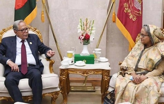 রাষ্ট্রপতির সঙ্গে প্রধানমন্ত্রীর সৌজন্য সাক্ষাৎ
