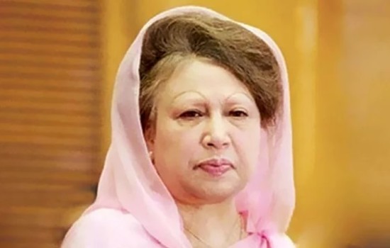 হাসপাতালের পথে খালেদা জিয়া