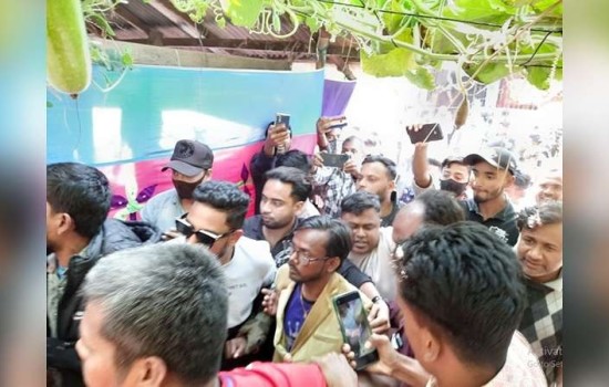 উপহারের গাড়ি আনতে গিয়ে মামলা খেলেন হিরো আলম