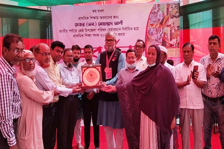 শ্রেষ্ঠ উপজেলা পরিষদ চেয়ারম্যান নির্বাচিত হওয়ায় মেজর (অবঃ) মোহাম্মদ আলীকে সংবর্ধনা