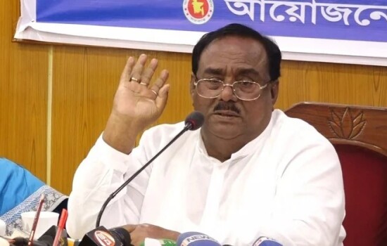 বিএসএমএমইউতে ভর্তি খাদ্যমন্ত্রী