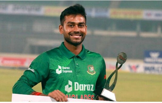 চোখে চোট পেয়েছেন মিরাজ, প্রথম ওয়ানডে নিয়ে অনিশ্চয়তা