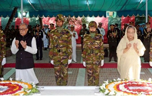 টুঙ্গিপাড়ায় বঙ্গবন্ধুর প্রতি রাষ্ট্রপতি ও প্রধানমন্ত্রীর শ্রদ্ধা