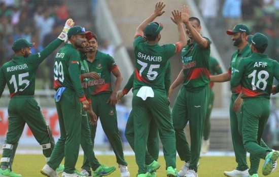 আশা জাগিয়েও হেরে গেল টাইগাররা