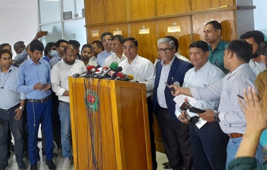 জাতীয় নির্বাচনে ৩০০ আসনেই ব্যালট পেপারে ভোট: ইসি